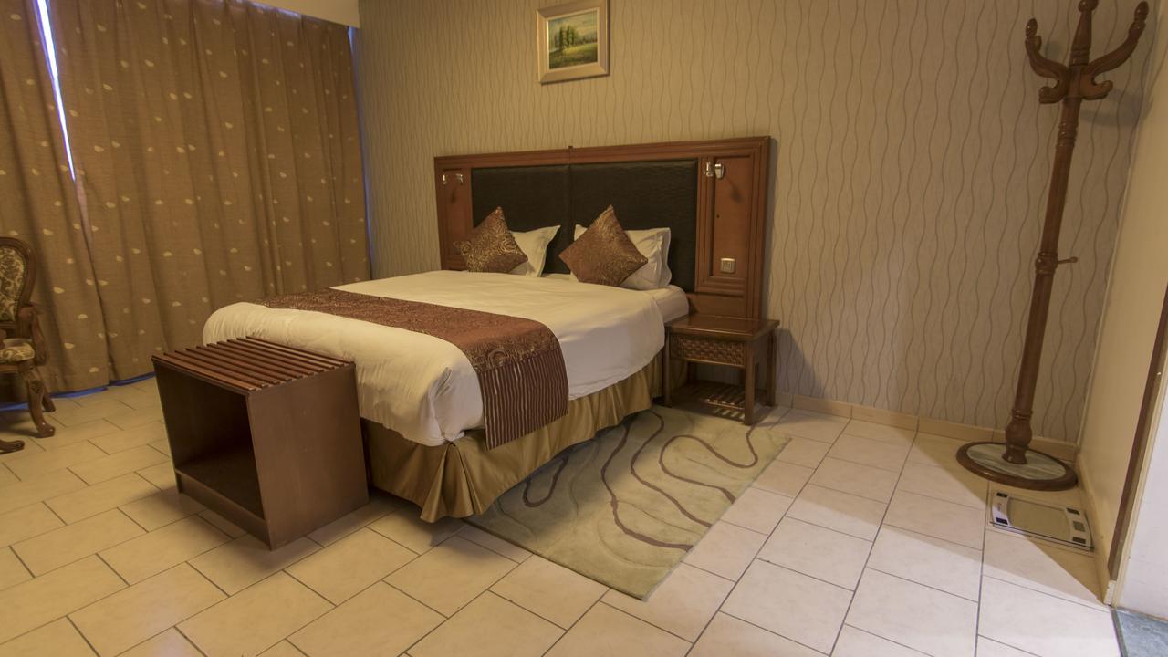Sadeem Al Fajr Hotel Suites Ta'if Exterior photo